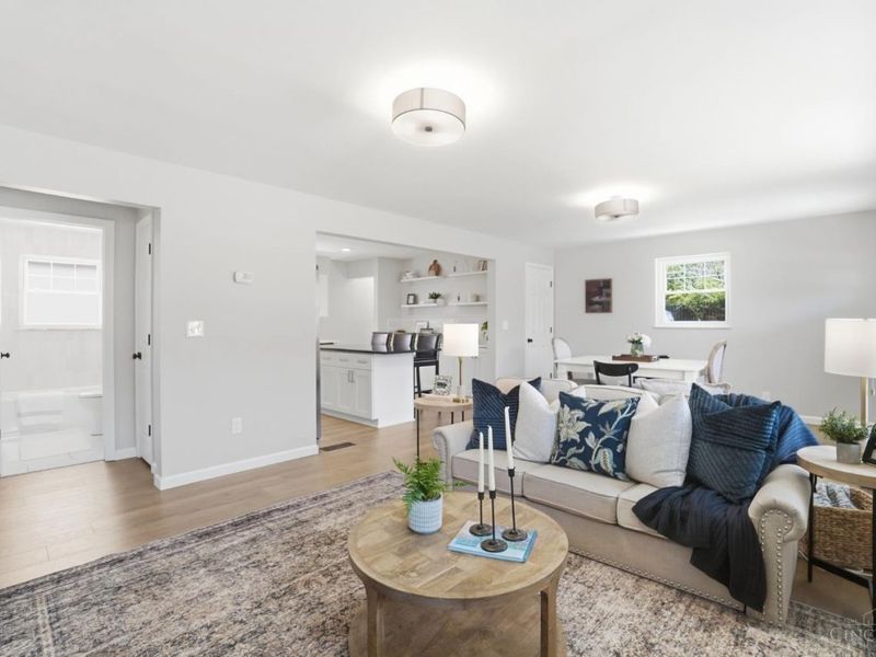 1452 Verdale Drive, Anderson Twp, OH 45230 Photo 8