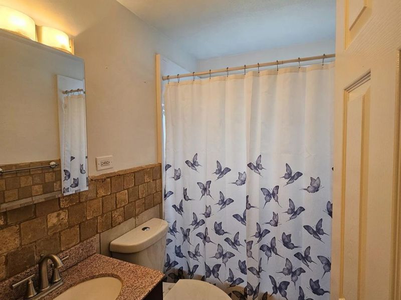 818 Woodyhill Drive, Cincinnati, OH 45238 Photo 23