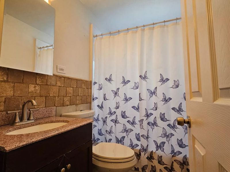 818 Woodyhill Drive, Cincinnati, OH 45238 Photo 25