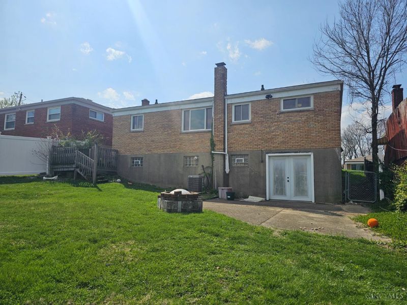 818 Woodyhill Drive, Cincinnati, OH 45238 Photo 39