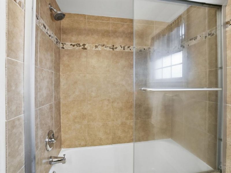 4152 Paxton Woods Drive, Cincinnati, OH 45209 Photo 29