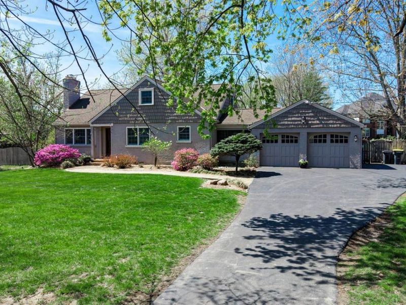 5801 Kenwood Road, Madeira, OH 45243 Photo 2