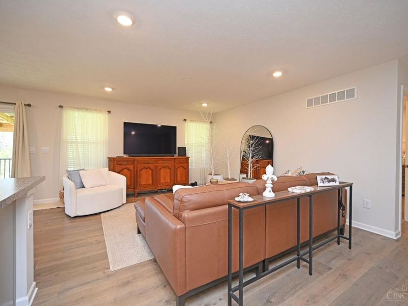 101 River Heights Drive, New Richmond, OH 45157 Photo 5