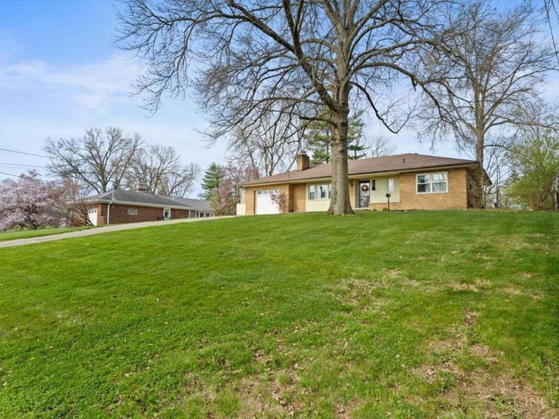 113 Siebenthaler Avenue, Reading, OH 45215 Photo 2