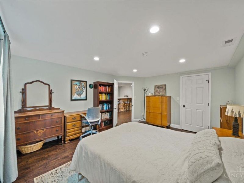 113 Siebenthaler Avenue, Reading, OH 45215 Photo 25