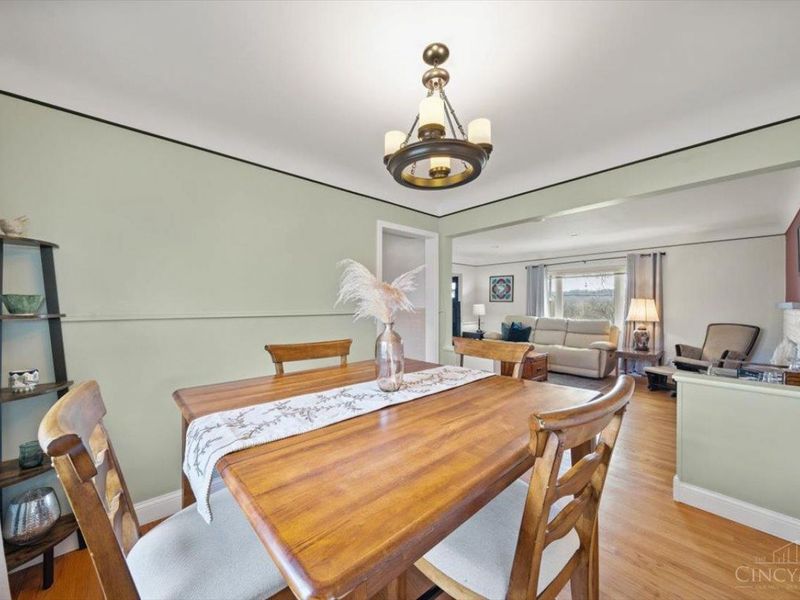 113 Siebenthaler Avenue, Reading, OH 45215 Photo 6