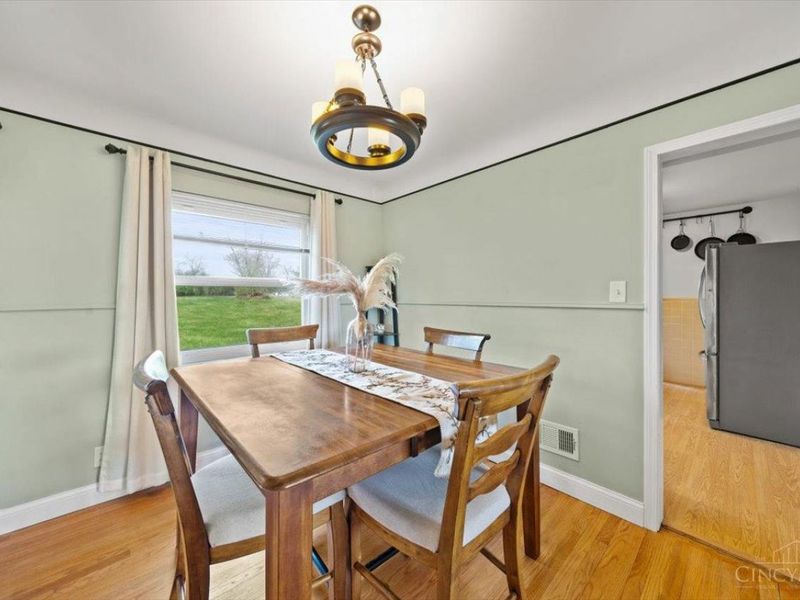 113 Siebenthaler Avenue, Reading, OH 45215 Photo 7