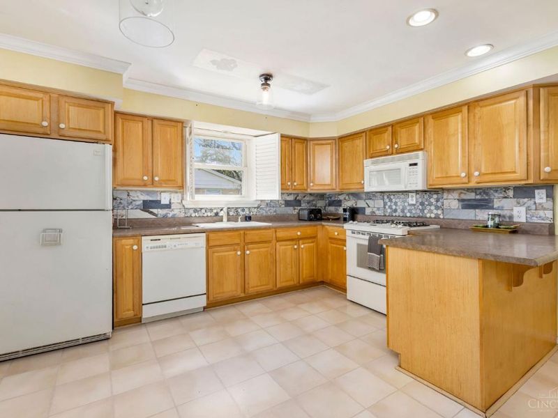 12175 Snider Road, Sycamore Township, OH 45249 Photo 3