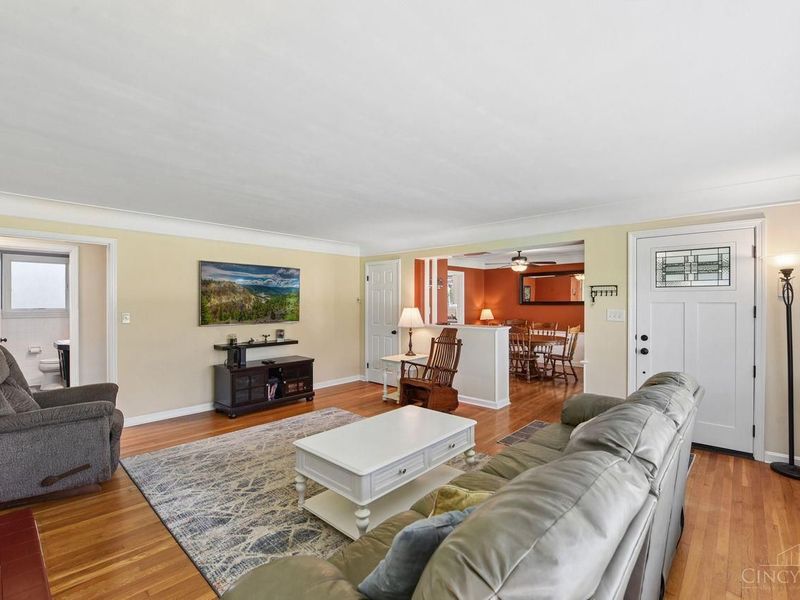 1075 Nimitz Lane, Anderson Twp, OH 45230 Photo 6