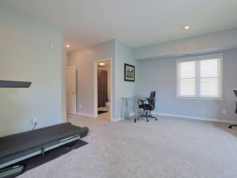 518 Missouri Avenue, Cincinnati, OH 45226 Photo 18