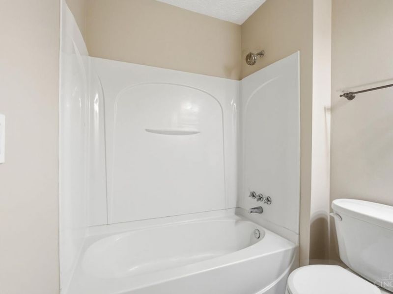 6606 Knottypine Drive, Cincinnati, OH 45230 Photo 36