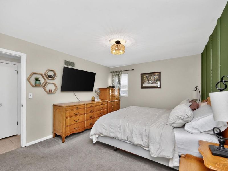 208 Glen Lake Road, Loveland, OH 45140 Photo 11