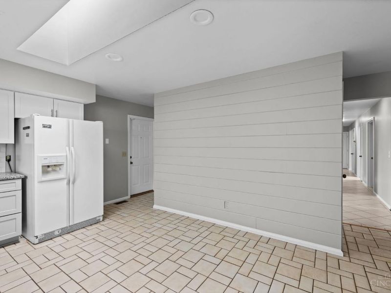 9272 Erin Drive, Colerain Township, OH 45251 Photo 5