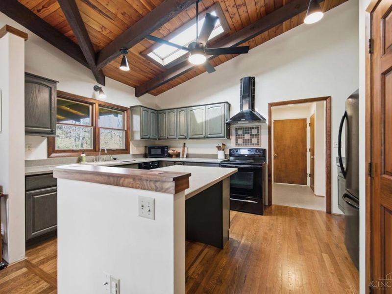 10331 Fields Ertel Road, Symmes Township, OH 45140 Photo 7