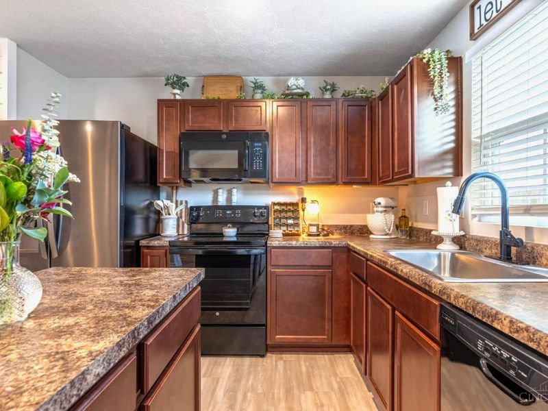 1390 Acadia, Harrison, OH 45030 Photo 6