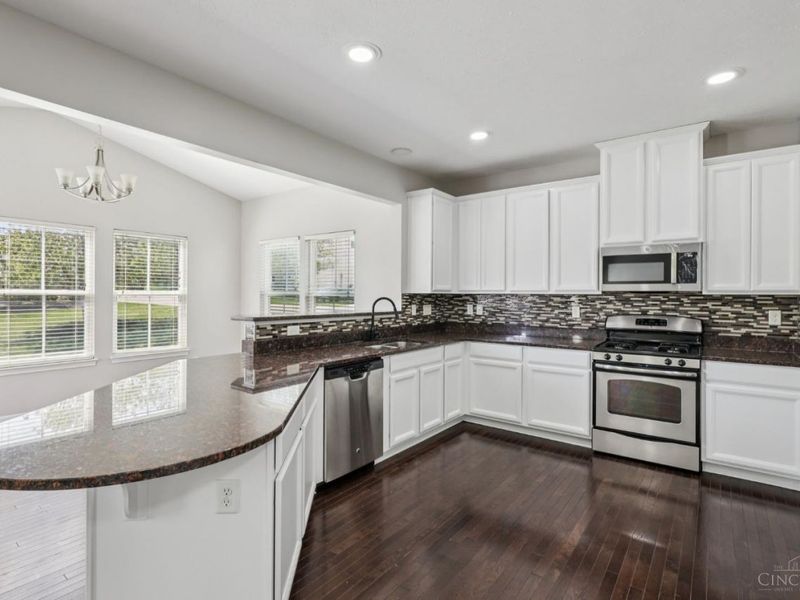 176 Stone Ridge Boulevard, South Lebanon, OH 45065 Photo 8