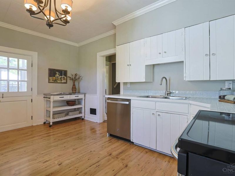 4057 Walton Creek Road, Columbia Twp, OH 45227 Photo 15