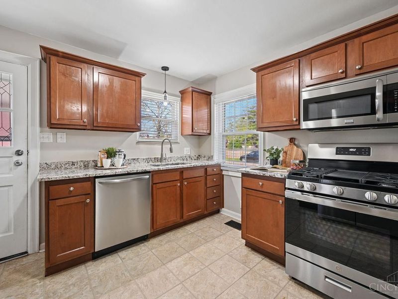 962 Helen Street, Milford, OH 45150 Photo 11