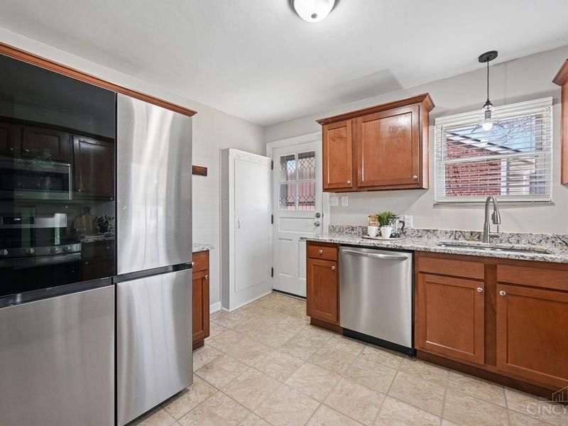 962 Helen Street, Milford, OH 45150 Photo 12