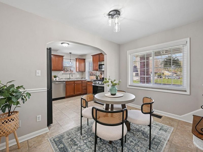 962 Helen Street, Milford, OH 45150 Photo 9