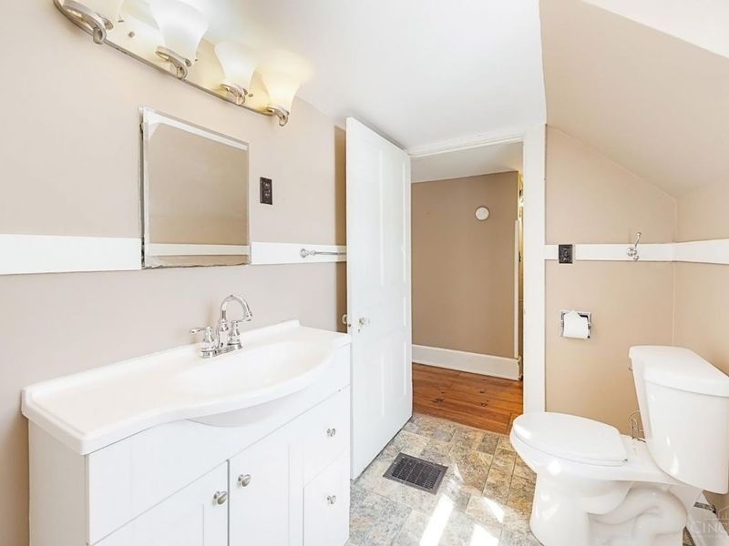 9206 E Kemper Road, Symmes Township, OH 45140 Photo 32