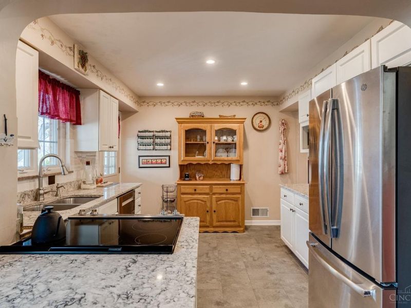 46 Forest Avenue, Cincinnati, OH 45215 Photo 14