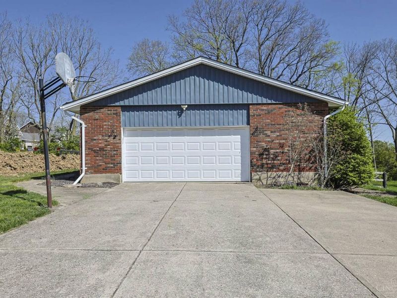 5920 Embassy Drive, Fairfield, OH 45014 Photo 40