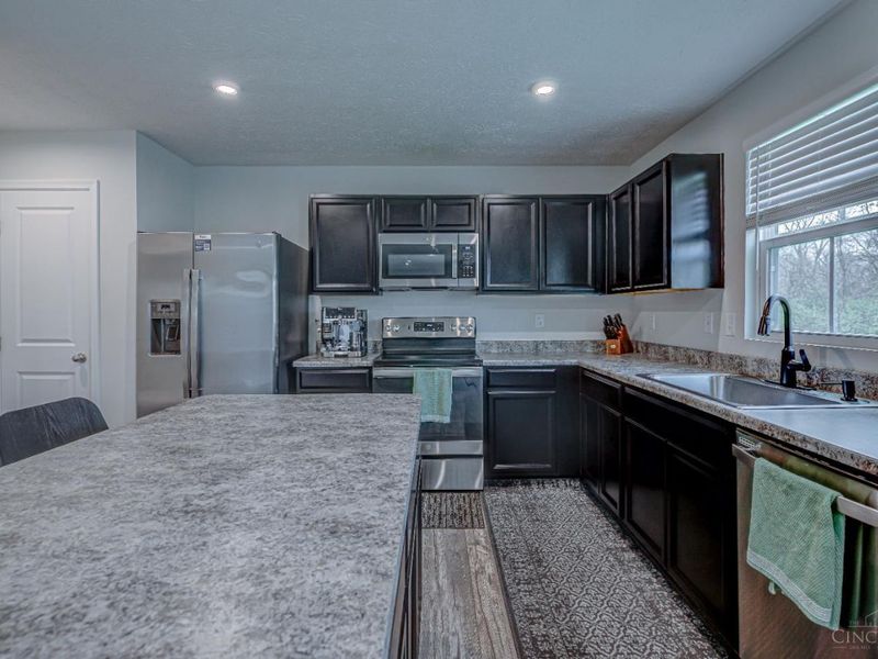 5821 Woodcreek Drive, Franklin, OH 45042 Photo 11