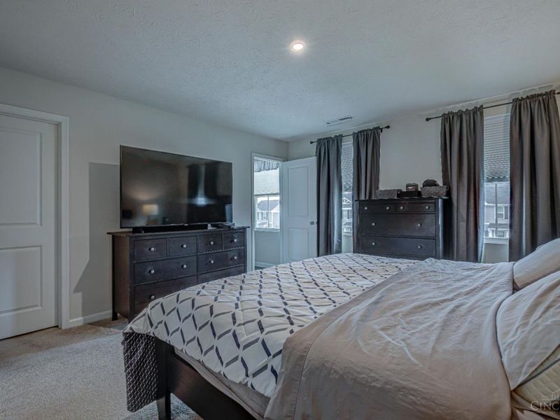 5821 Woodcreek Drive, Franklin, OH 45042 Photo 16