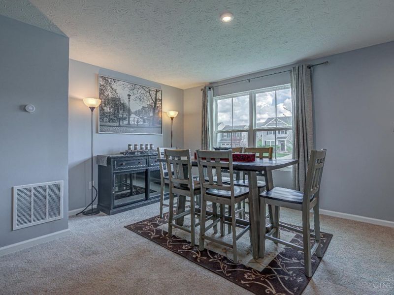 5821 Woodcreek Drive, Franklin, OH 45042 Photo 6