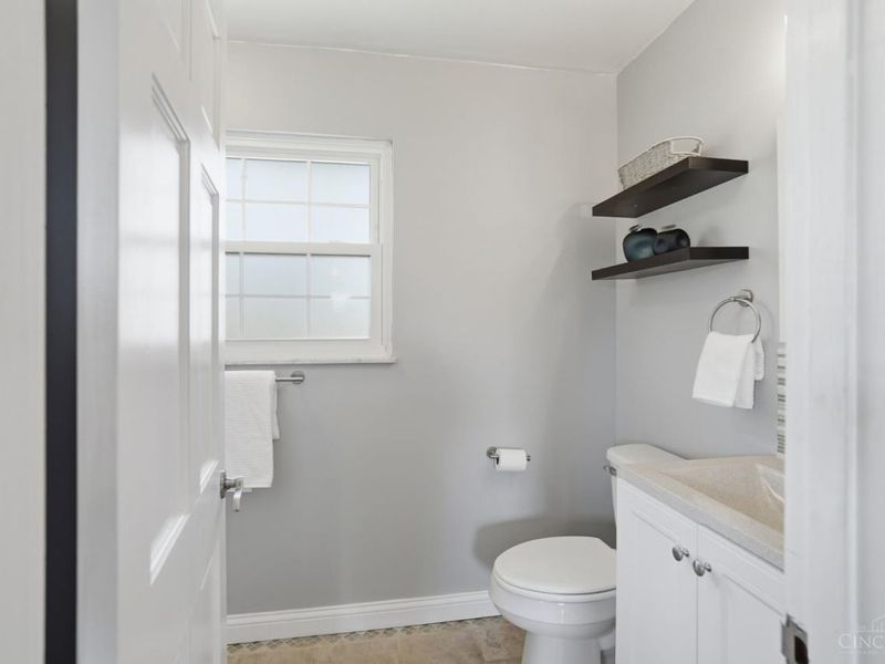 6140 Sharlene Drive, Green Township, OH 45248 Photo 14