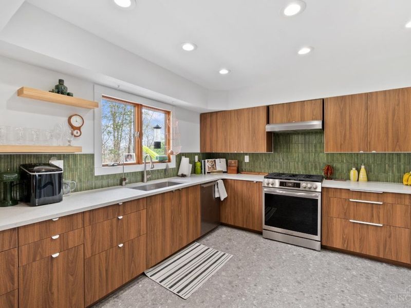 10228 Hightower Court, Montgomery, OH 45249 Photo 13