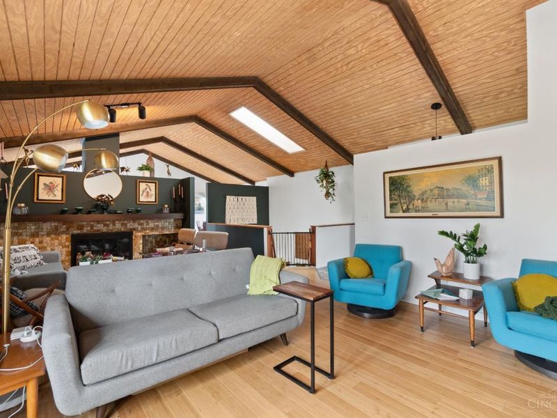 10228 Hightower Court, Montgomery, OH 45249 Photo 9