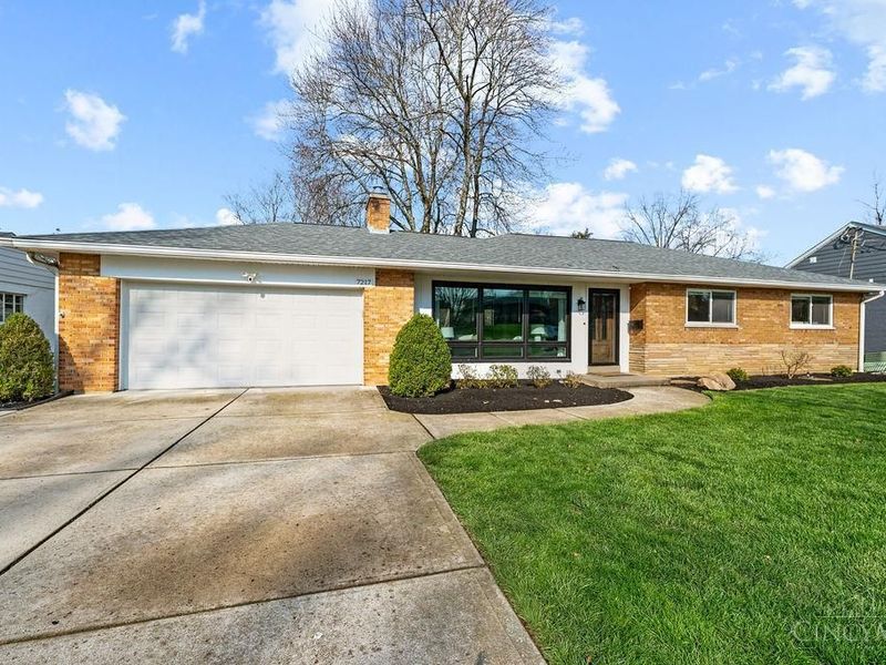 7217 Bobby Lane, Sycamore Township, OH 45243 Photo 2