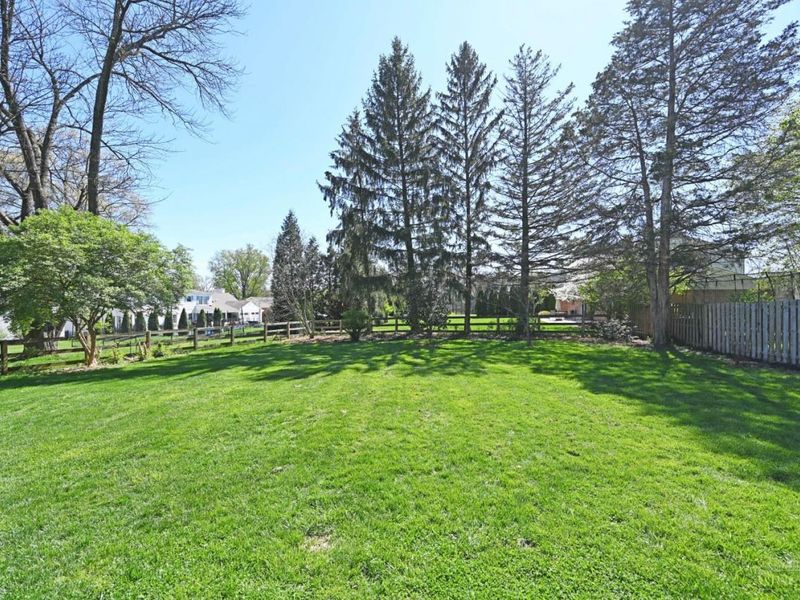 8851 Roundhill Road, Sycamore Township, OH 45236 Photo 30