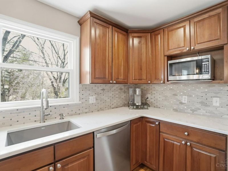 480 Flemridge Court, Wyoming, OH 45231 Photo 16