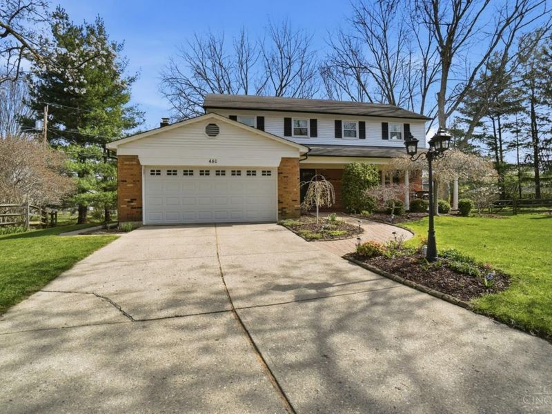 480 Flemridge Court, Wyoming, OH 45231 Photo 2