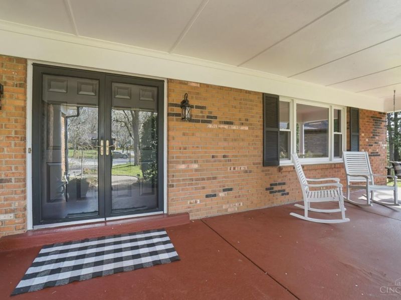 480 Flemridge Court, Wyoming, OH 45231 Photo 4