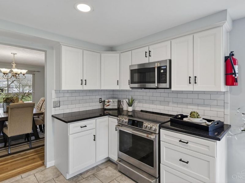 7344 Quailhollow Drive, Sycamore Township, OH 45243 Photo 11