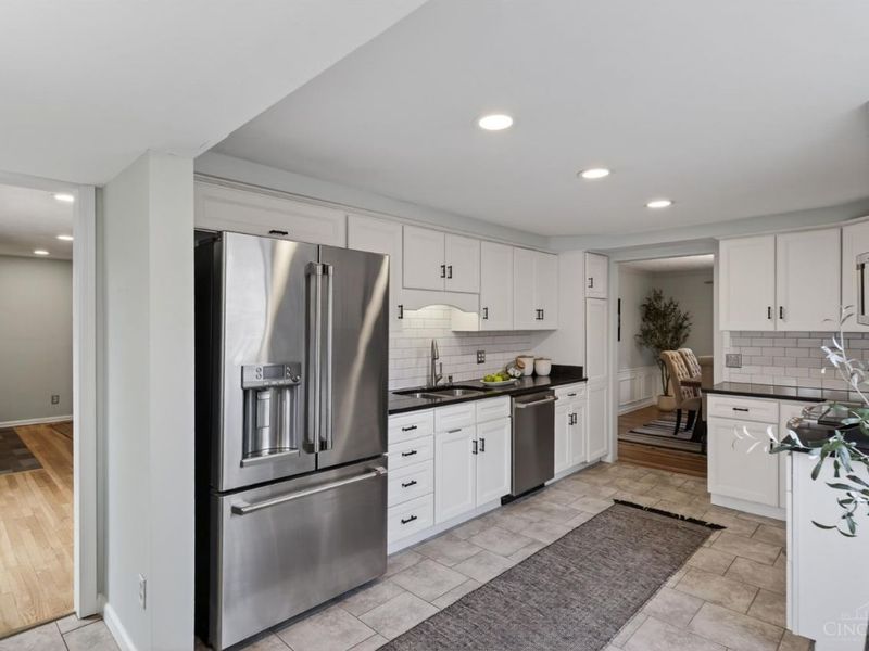 7344 Quailhollow Drive, Sycamore Township, OH 45243 Photo 12