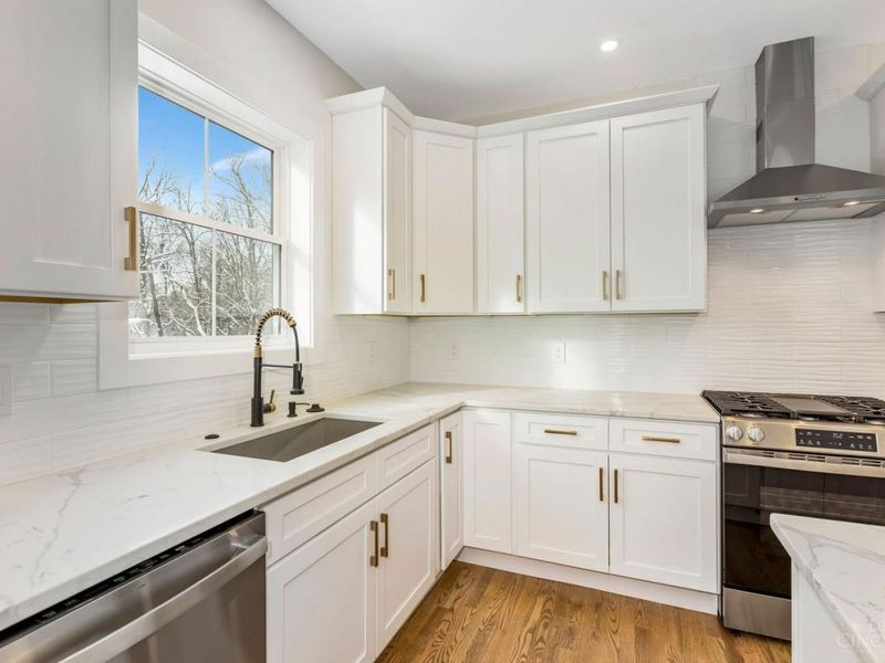 6845 E Fork Avenue, Cincinnati, OH 45227 Photo 12