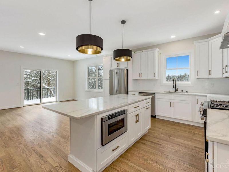 6845 E Fork Avenue, Cincinnati, OH 45227 Photo 13