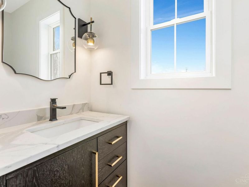 6845 E Fork Avenue, Cincinnati, OH 45227 Photo 24