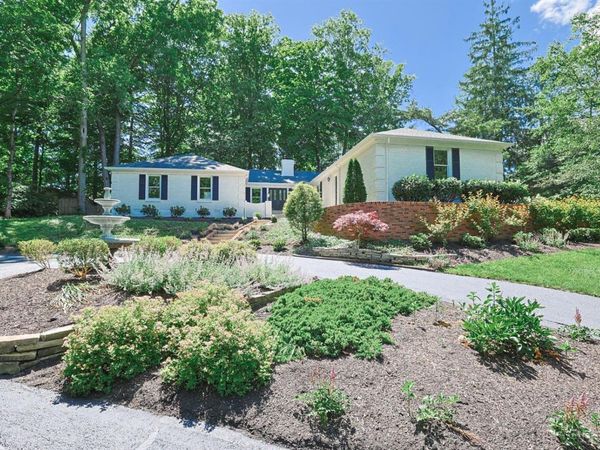 7811 Shawnee Run Road, Indian Hill, OH 45243