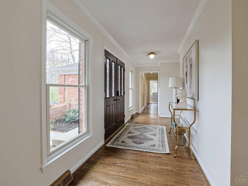 7811 Shawnee Run Road, Indian Hill, OH 45243 Photo 5