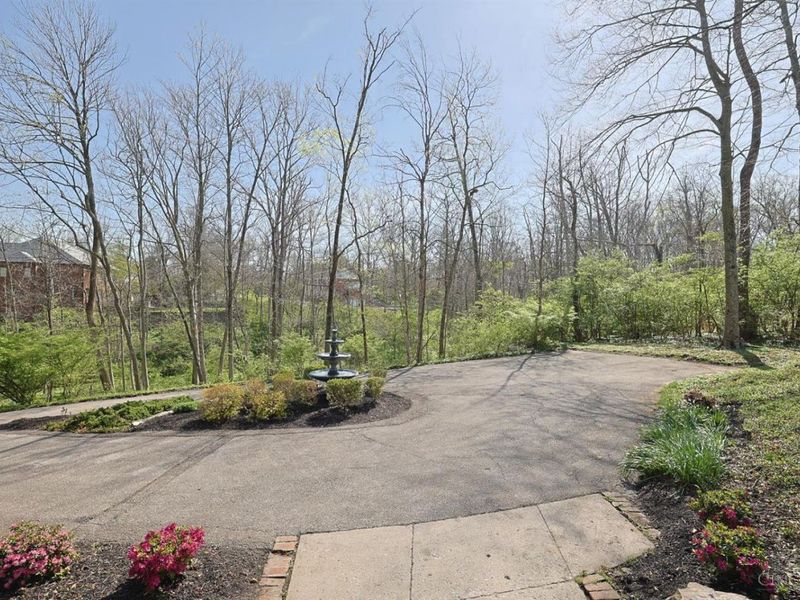 7811 Shawnee Run Road, Indian Hill, OH 45243 Photo 77