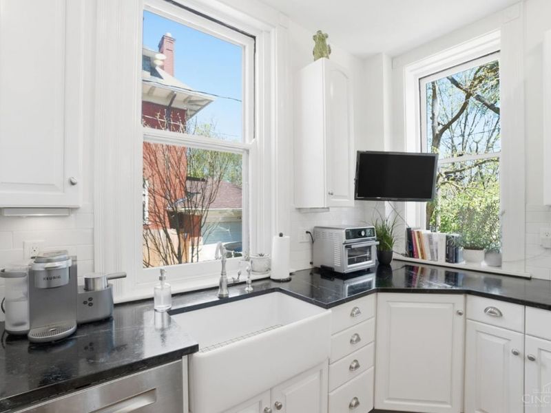 2944 Fairfield Avenue, Cincinnati, OH 45206 Photo 17