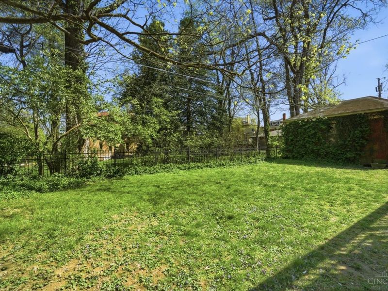 2944 Fairfield Avenue, Cincinnati, OH 45206 Photo 41