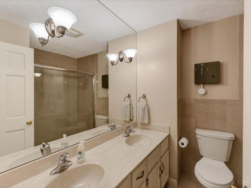 130 Meadow Lane, Hillsboro, OH 45133 Photo 16