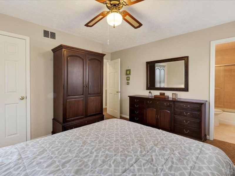 130 Meadow Lane, Hillsboro, OH 45133 Photo 18